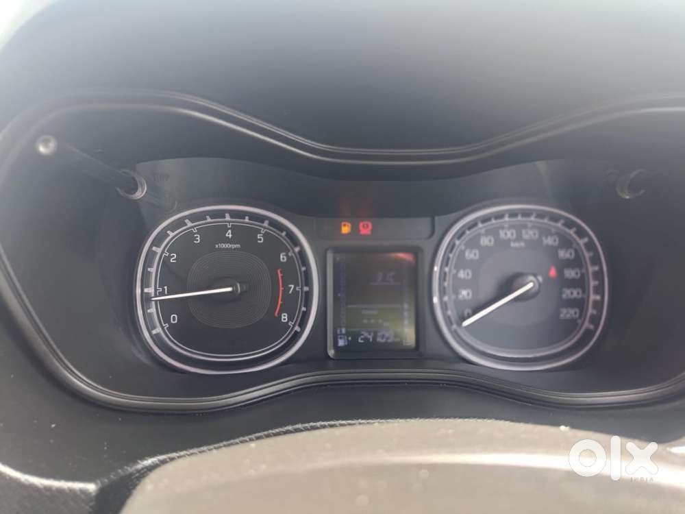 Maruti Suzuki Brezza 1.5 Zxi Smart Hybrid, 2021, Petrol
