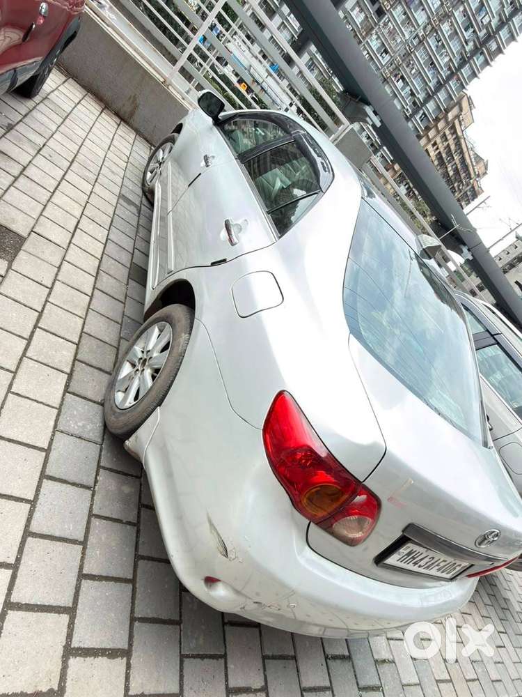 Toyota Corolla Altis 2010 Car