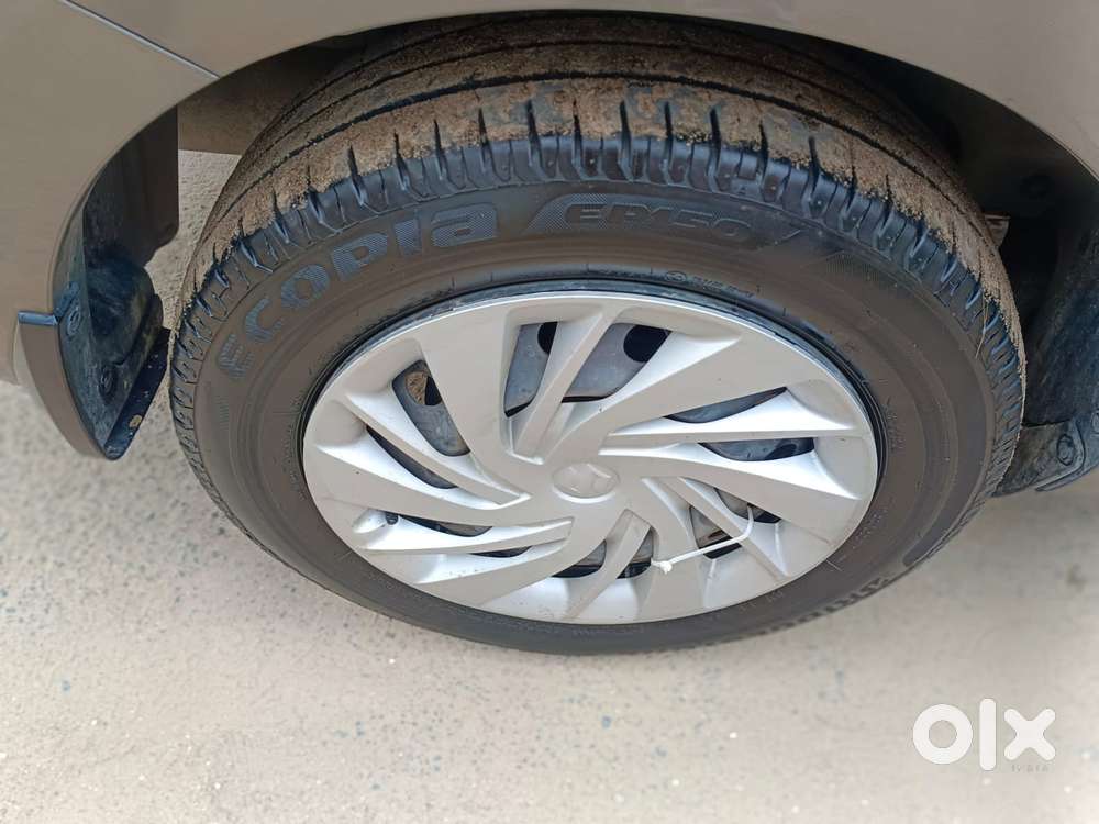 Maruti Suzuki Swift Lxi Optional-o, 2017, Petrol