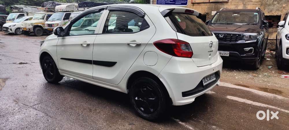 Tata Tiago 1.2 Revotron Xt (o), 2021, Petrol