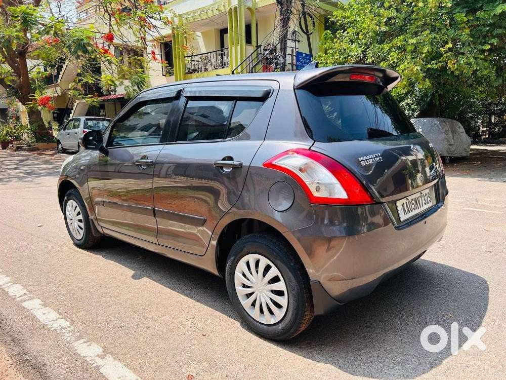 Maruti Suzuki Swift Amt Vvt Vxi, 2017, Petrol