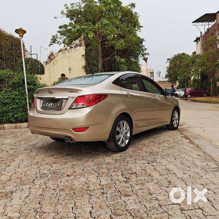 Hyundai Verna Fluidic 1.6 Vtvt Sx, 2013, Petrol