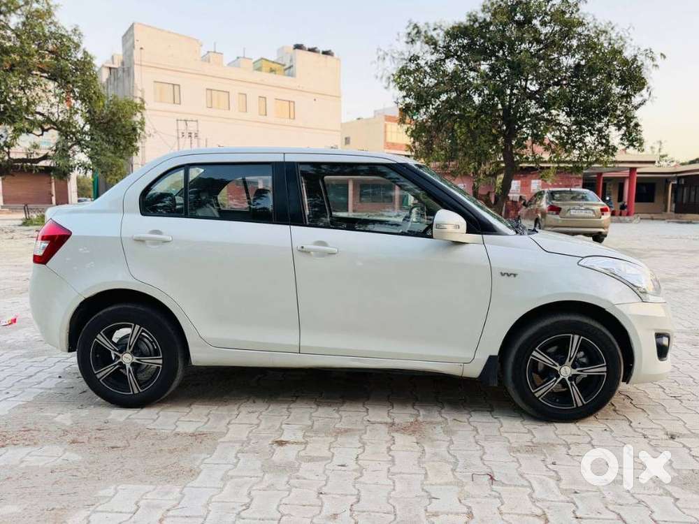 Maruti Suzuki Swift Dzire 1.2 Vxi Bsiv, 2014, Petrol