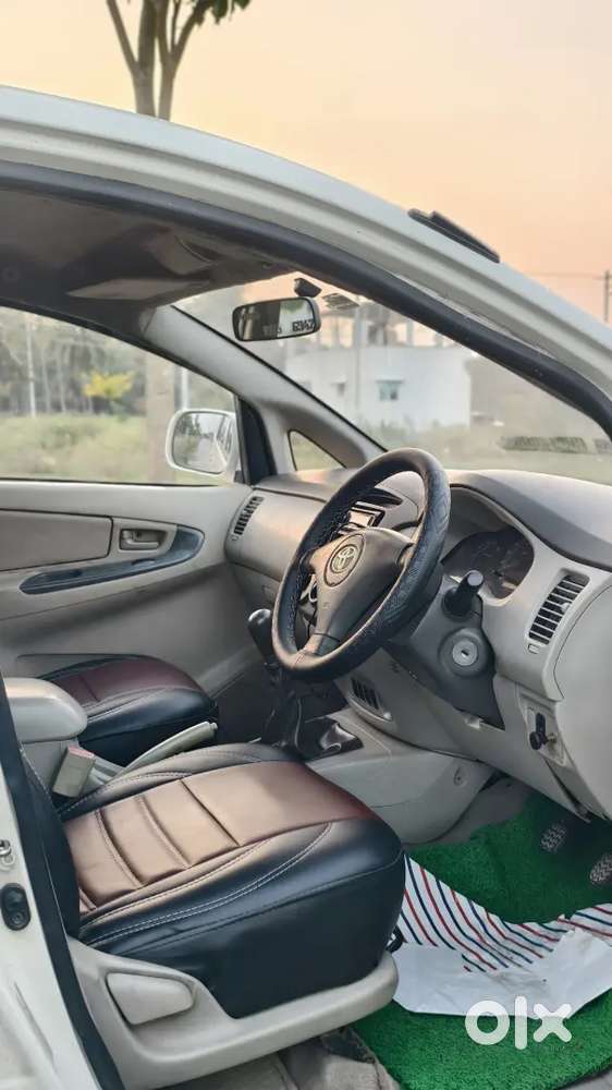 Toyota Innova Diesel 2010 Car