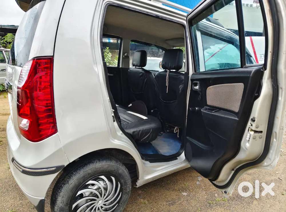 Maruti Suzuki Wagon R 2015 Petrol+company Fitted Cng 67000 Km Driven
