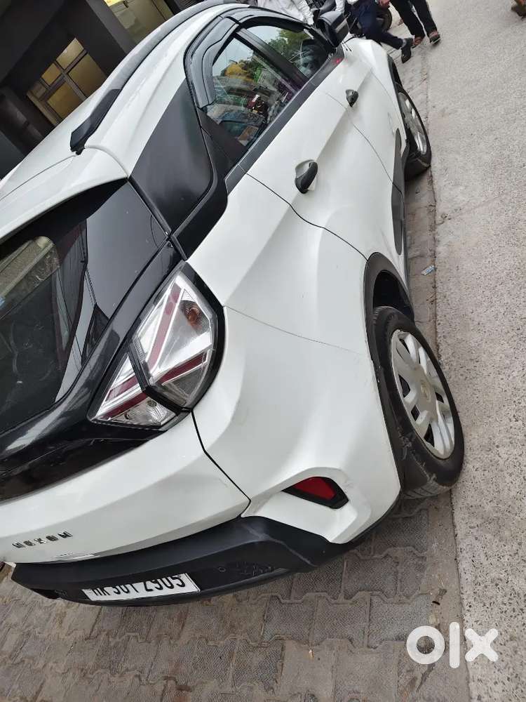 Tata Nexon Xm Bs 6