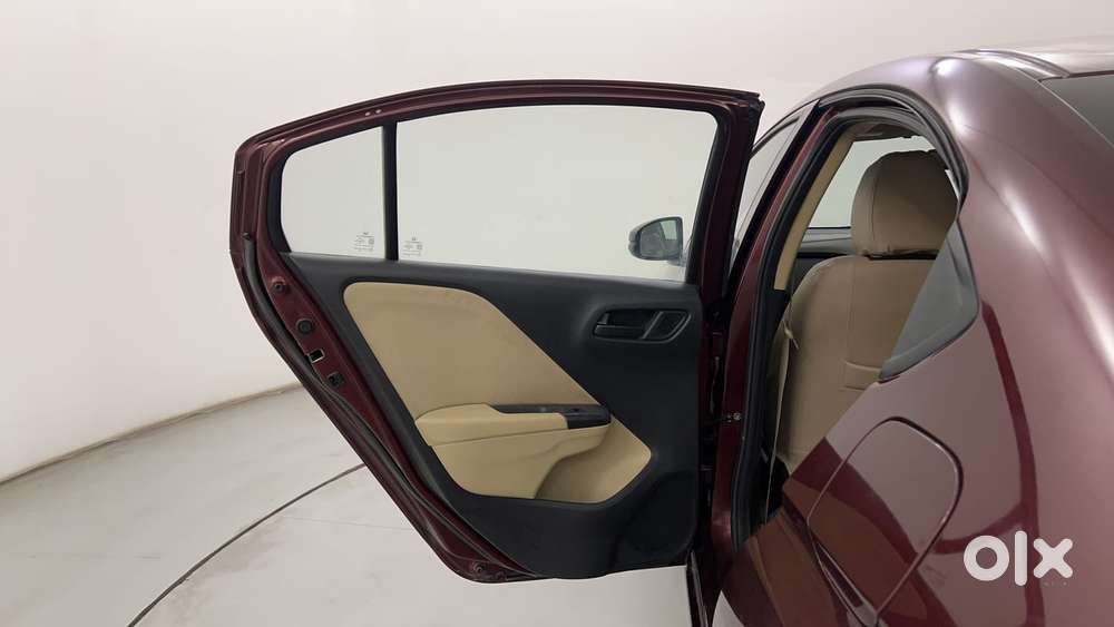 Honda City I-vtec Sv, 2015, Petrol