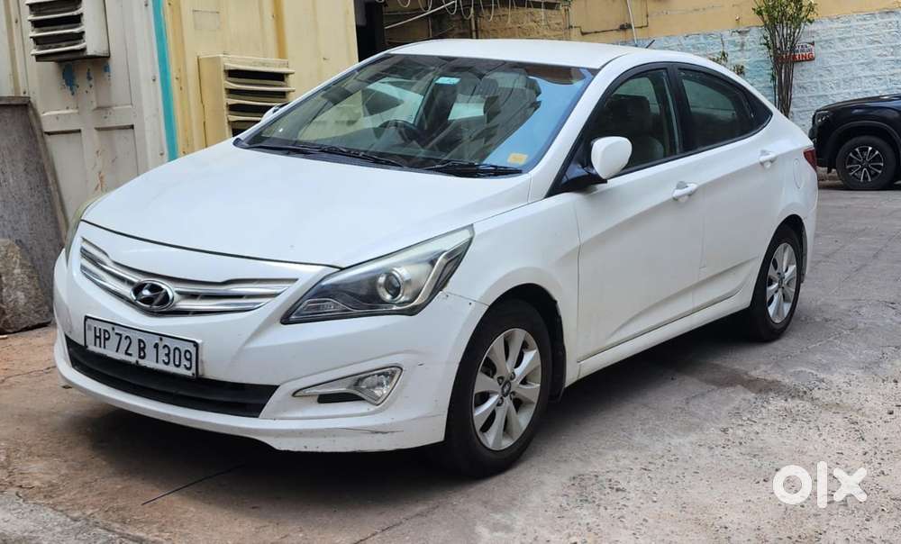 Hyundai Verna Fluidic 1.6 Vtvt Sx, 2015, Petrol