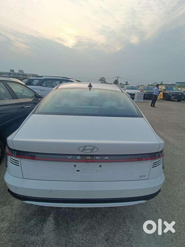 Hyundai Verna 2024 Petrol 00 Km Driven
