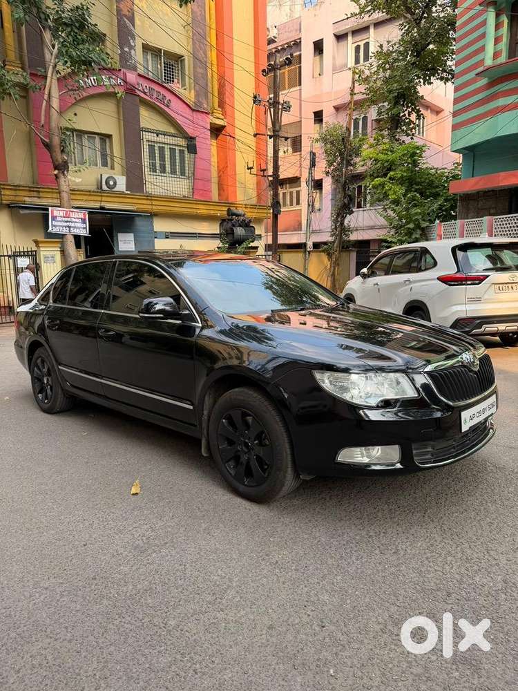 Skoda Superb 2008 Petrol 60000 Km Driven