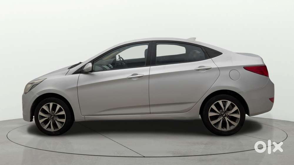 Hyundai Verna 1.6 Vtvt Sx, 2016, Petrol