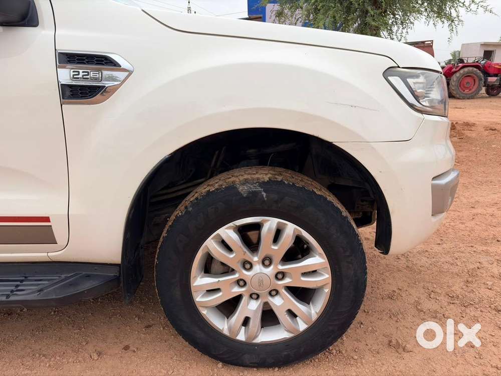 Ford Endeavour 2016 Diesel Well Maintained