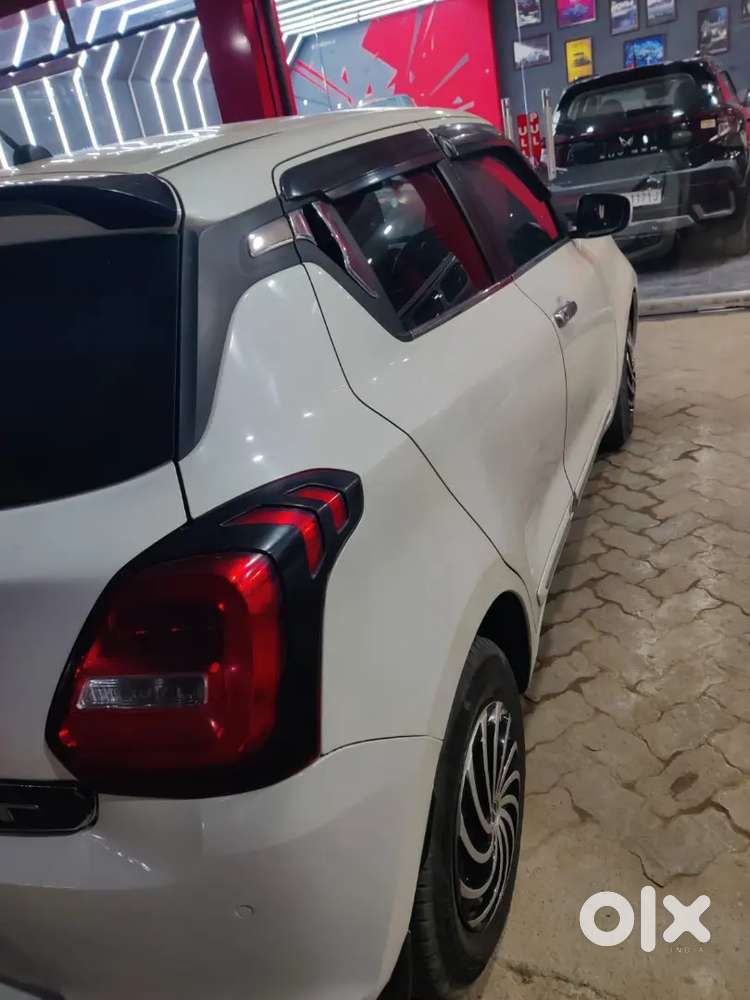 Maruti Suzuki Swift 2021 Vxi . Running 44000 .well Maintained Car .