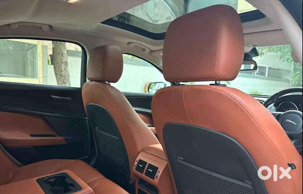 Jaguar Xe Portfolio, 2018, Petrol