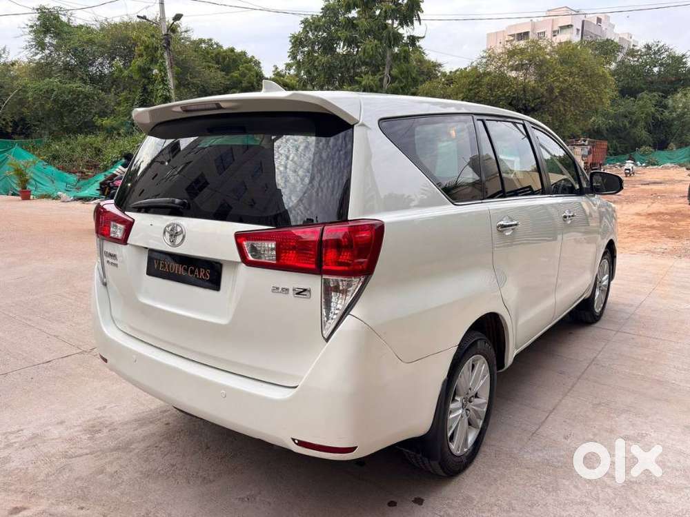 Toyota Innova Crysta 2.8z Automatic, 2016, Diesel