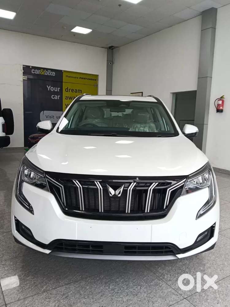 Mahindra Xuv700 2.2 Ax 7 Diesel Mt Luxury Pack Str, 2025, Diesel
