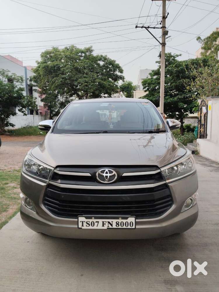 Toyota Innova Crysta 2.4 G Mt, 2017, Diesel