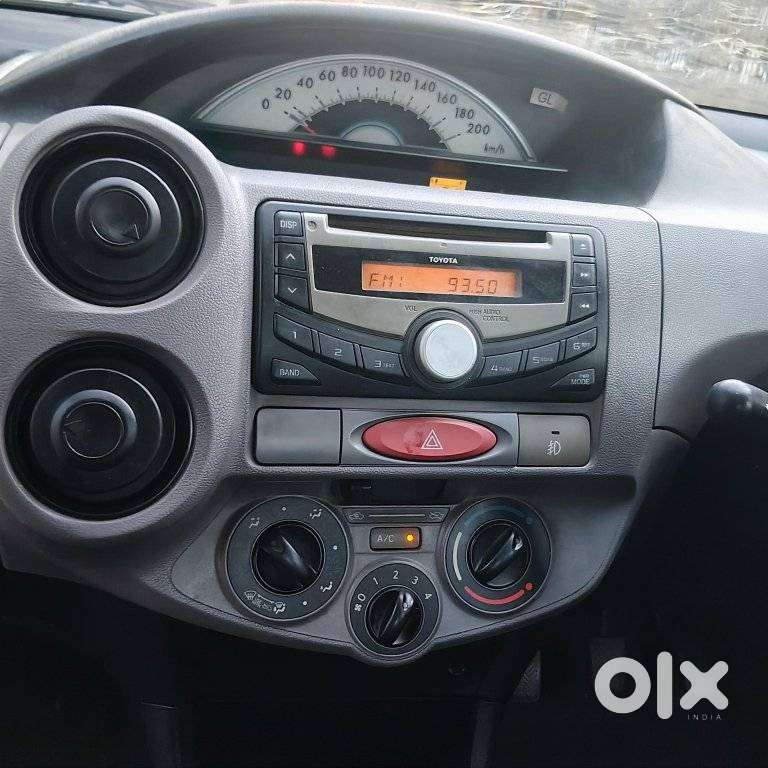 Toyota Etios 2010-2012 G, 2011, Petrol