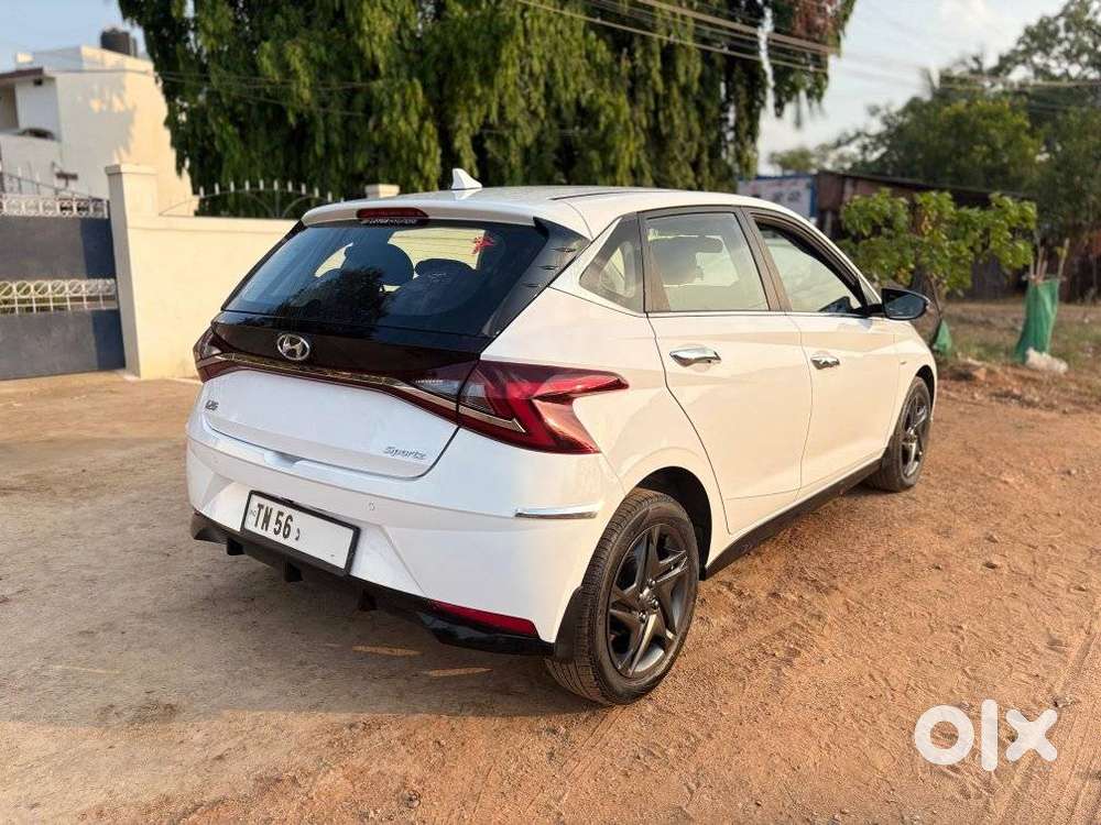 Hyundai I20 Sportz 1.2 Ivt, 2023, Petrol