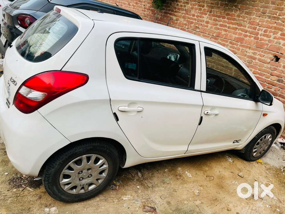 Hyundai I20 2011 Petrol Well Maintained