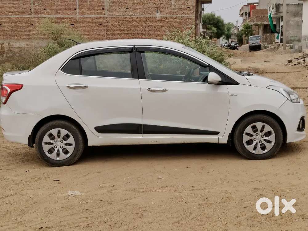 Hyundai Xcent 2015 Diesel Well Maintained