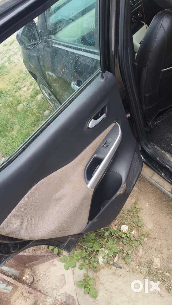 Nissan Magnite 2023 Petrol 50000 Km Driven
