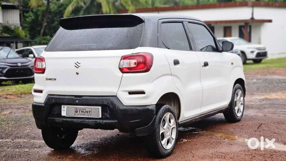 Maruti Suzuki S-presso Vxi, 2023, Petrol