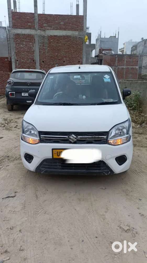 Driver Nahi Hai Is Liye Sell Kar Rha Hu