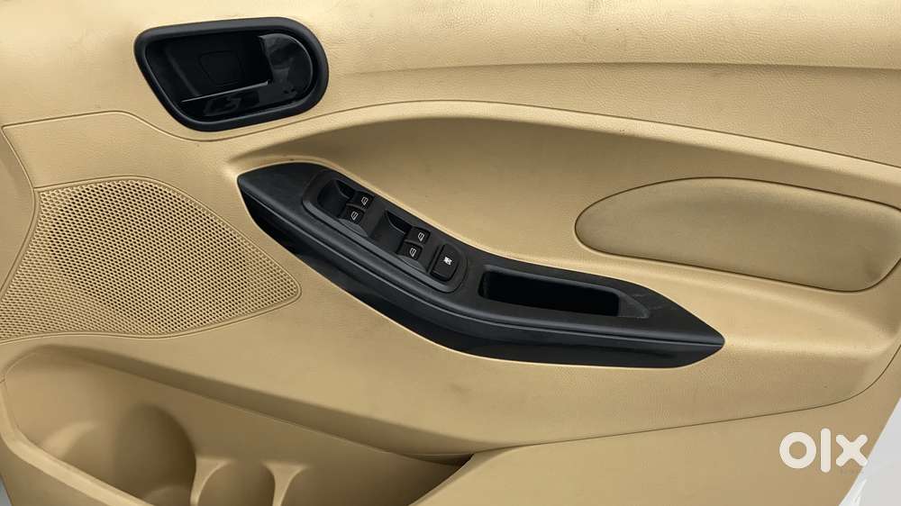 Ford Figo Aspire Titanium, 2017, Petrol