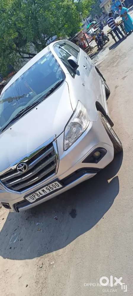 Toyota Innova 2013 2nd Owner