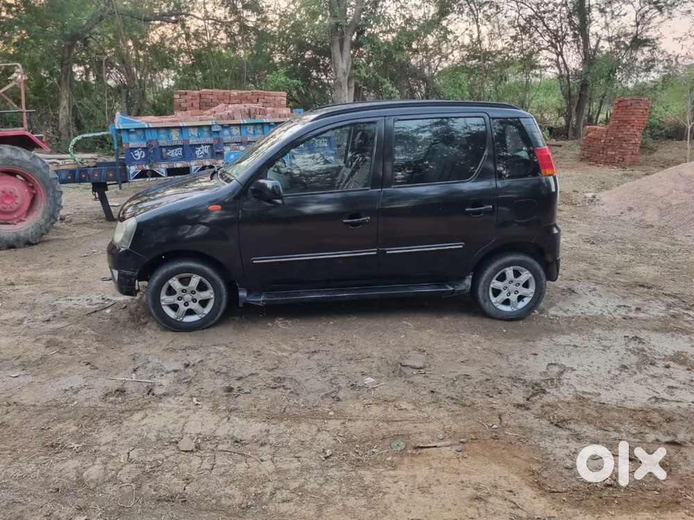 Mahindra Quanto 2013 Diesel 85425 Km Driven