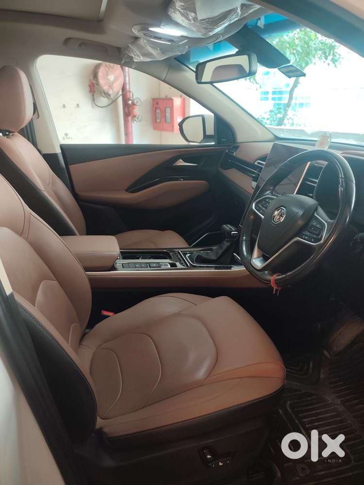 Mg Hector Plus Sharp Pro 1.5 Turbo Petrol Cvt 6 Str, 2023, Petrol