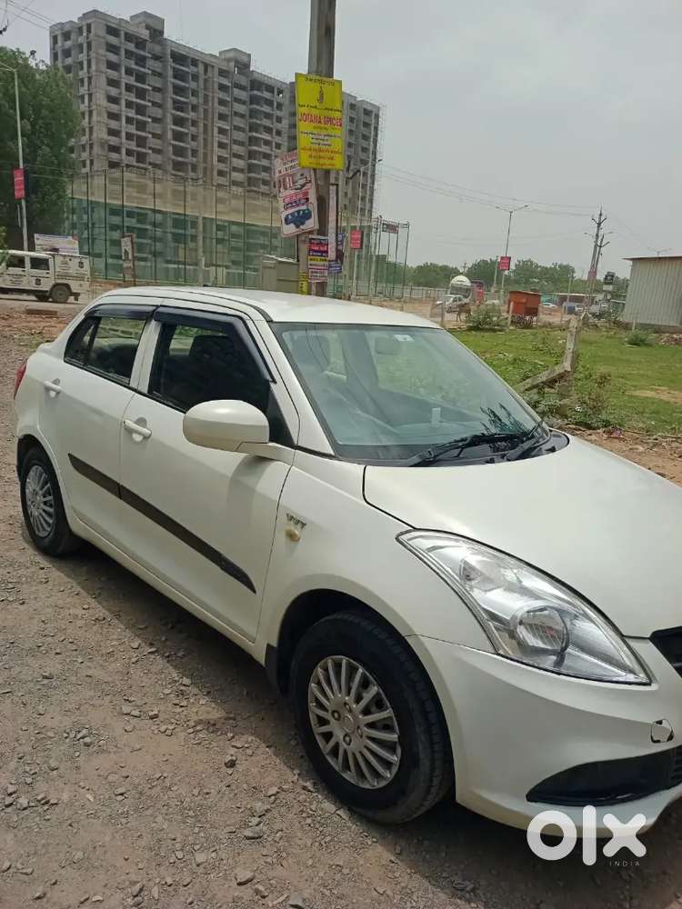 Maruti Suzuki Dzire 2017 Cng & Hybrids 117000 Km Driven