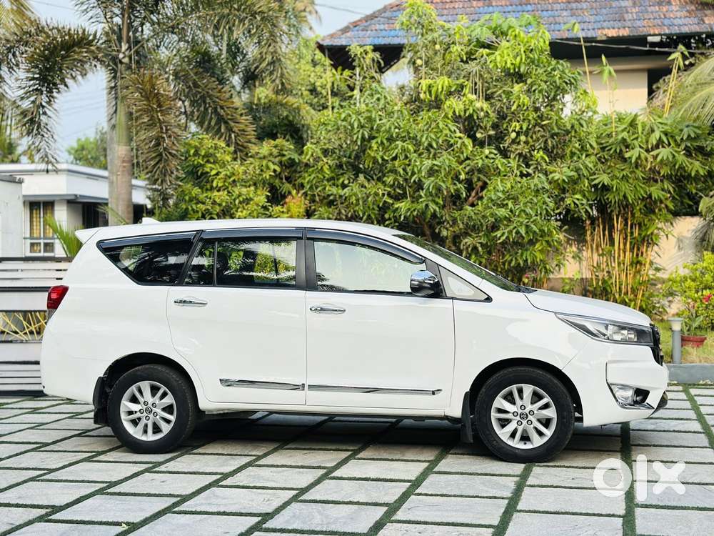 Toyota Innova Crysta