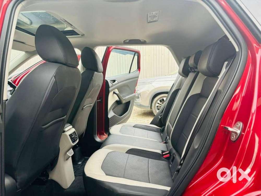 Volkswagen Taigun Topline 1.0 Tsi At (electric Seats), 2024, Petrol