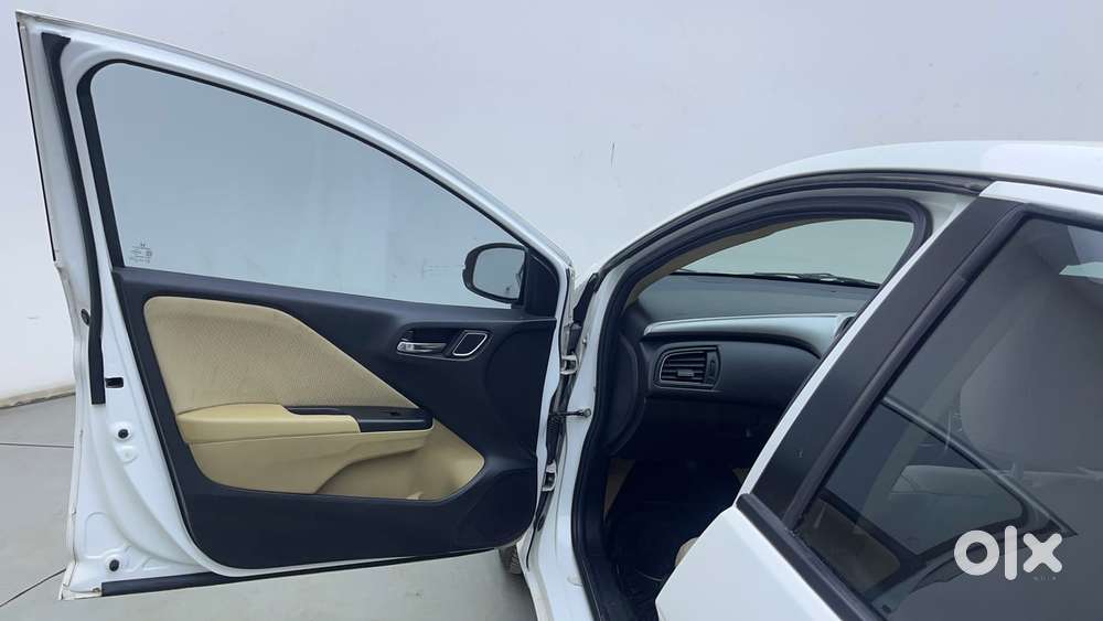 Honda City 1.5 V 4th Gen I-vtec Mt, 2023, Petrol