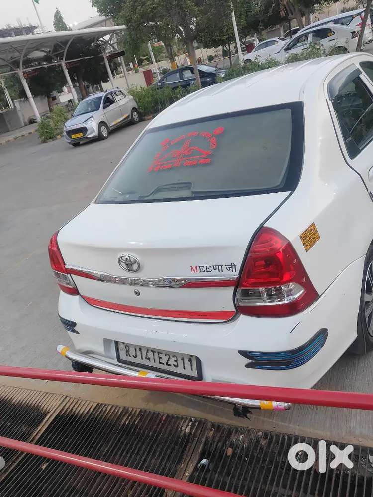 Toyota Etios Diesel  Sir Urgent Sell Kr Ni H Koi Bhai Le Na Cha Ta H T