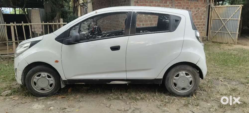 Chevrolet Beat 2012 Variant