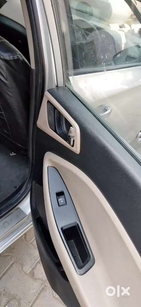 Hyundai I20 Active 2016 Petrol 80000 Km Driven