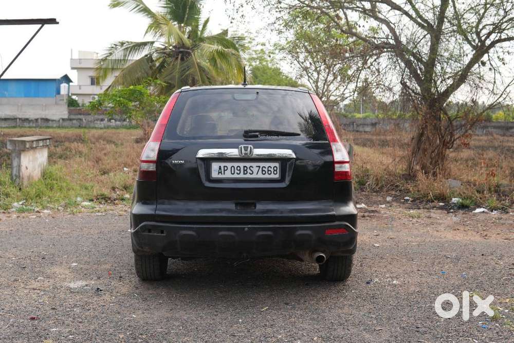 Well Maintained Honda Crv-2.4 4wd With Petrol And Cng Option