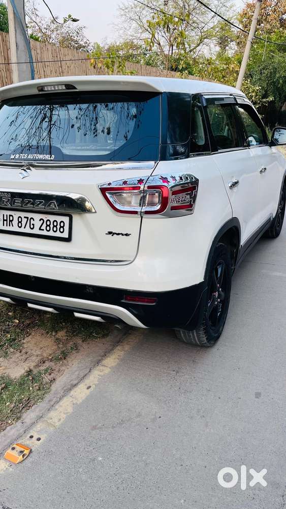 Maruti Suzuki Vitara Brezza 1.5 Lxi, 2021, Cng & Hybrids