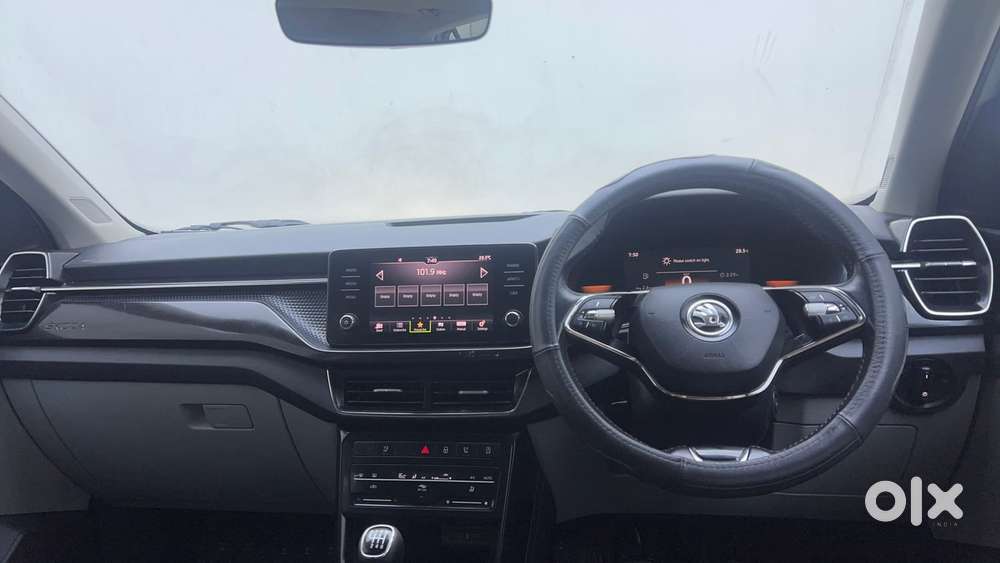 Skoda Kushaq Style 1.0l Tsi Mt, 2022, Petrol