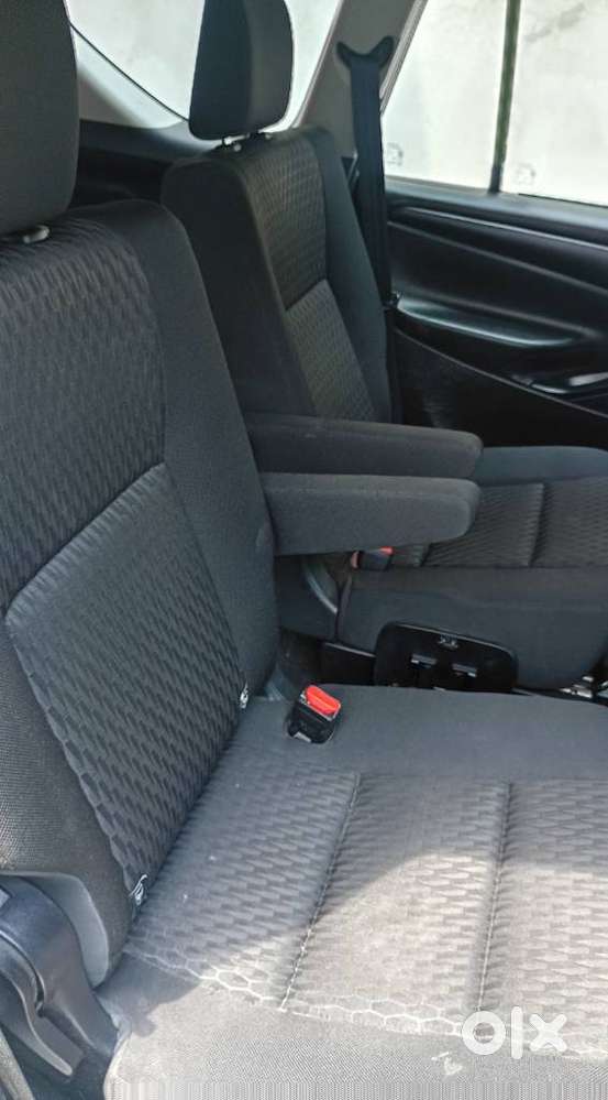 Toyota Innova Crysta 2.4 G Mt 7 Str, 2019, Diesel