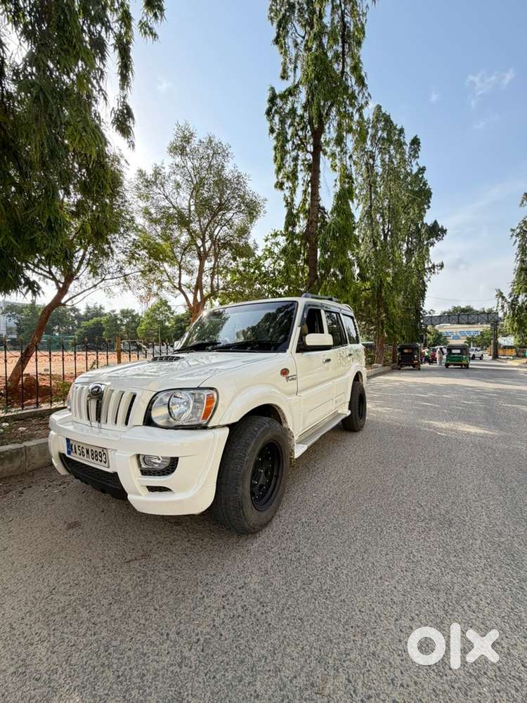 Mahindra Scorpio Classic 2012