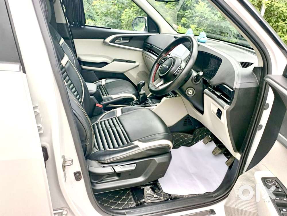 Kia Carens 1.5 Prestige 7 Str, 2023, Petrol