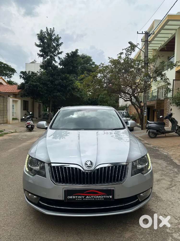 Skoda Superb 2015 Petrol Well Maintained