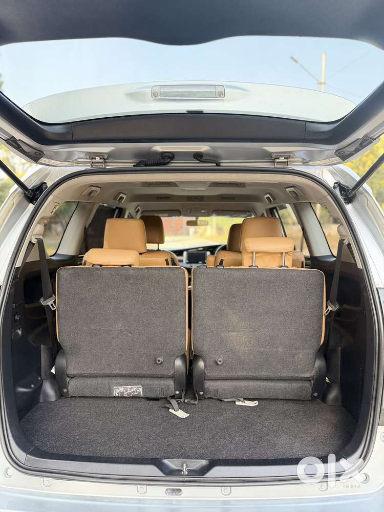 Toyota Innova Crysta [2020-ongoing] 2.4 Gx At 7 Str, 2021, Diesel