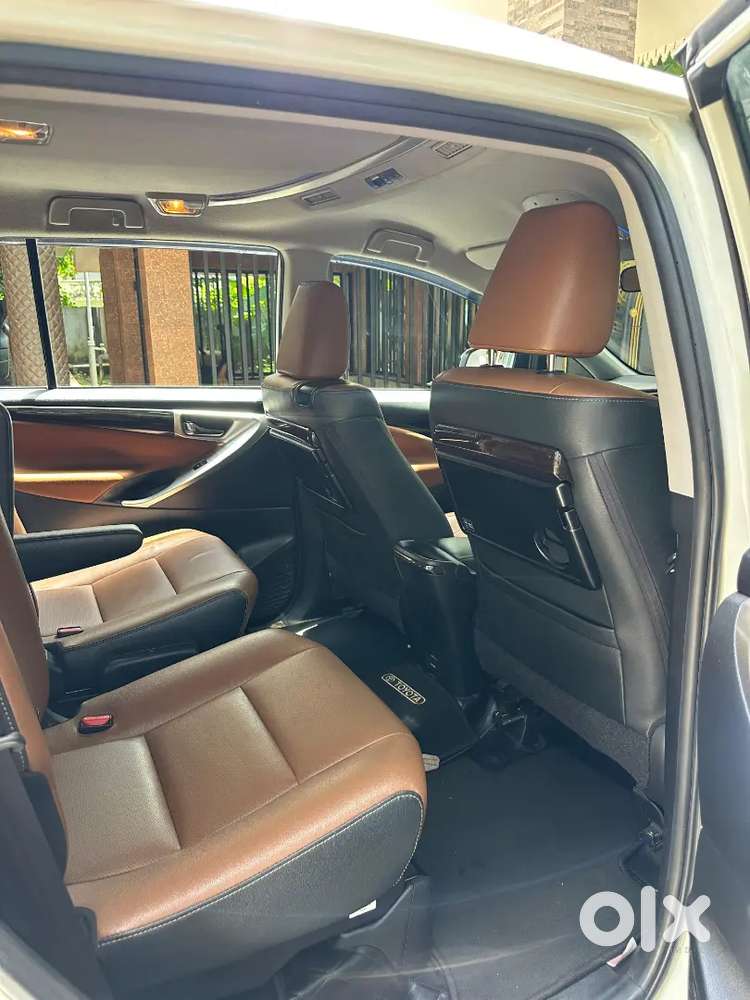 Toyota Innova Crysta 2022 Diesel Well Maintained