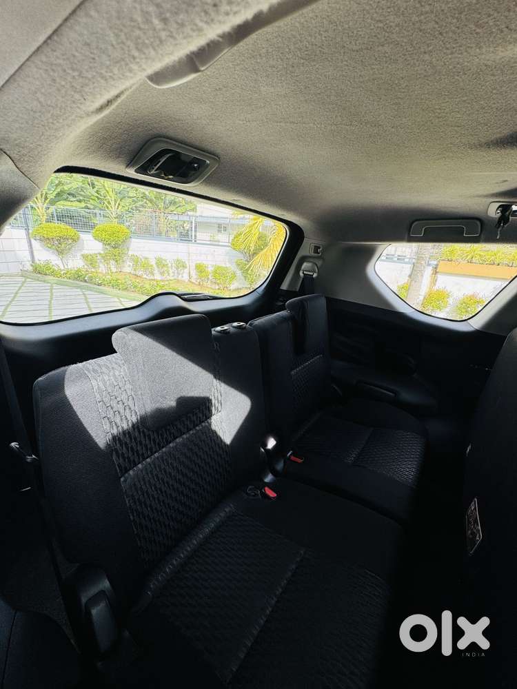 Toyota Innova Crysta 2.8 Gx At 8s, 2016, Diesel