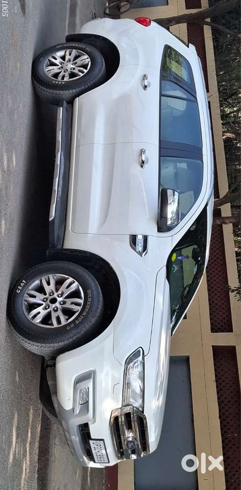 Ford Endeavour 2.2 Titanium At 4x2, 2016, Diesel